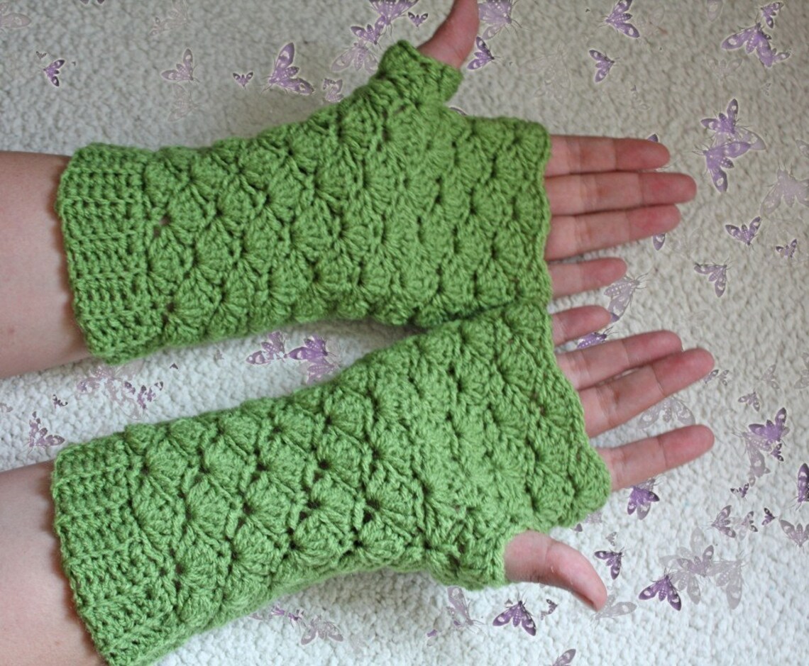 PATTERN Comfy Shells Fingerless Gloves Digital Download - Etsy