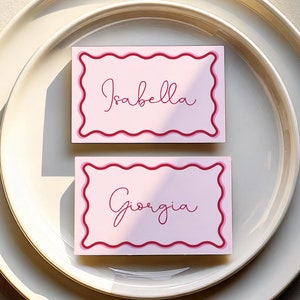 Tarjetas de mesa onduladas de color rosa para despedidas de soltera, Navidad, bodas y despedidas de soltera / Plantilla digital editable