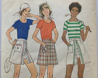 Vintage 1976 Simplicity 7499 Size 12 Bust 34 Pantskirt and Pullover Tops Sewing Pattern