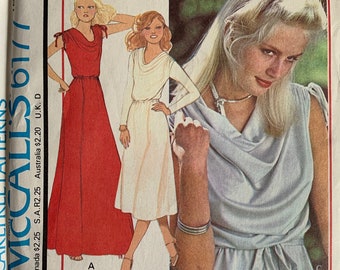 Vintage 1978 Size Petite Bust 30.5-31.5 McCall's 6177 Misses' Dress or Top Sewing Pattern for Knits