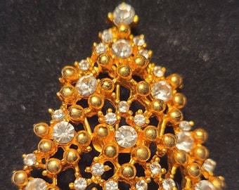 Vintage EISENBERG ICE Signed Christmas Tree Pin Brooch / Festive Traditional & Collectible