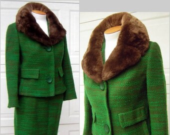 Green Suit Vintage 60s with Fur Trim - Nubby Woven Wool - Jack Bloom & Bernards Labels - Size Small