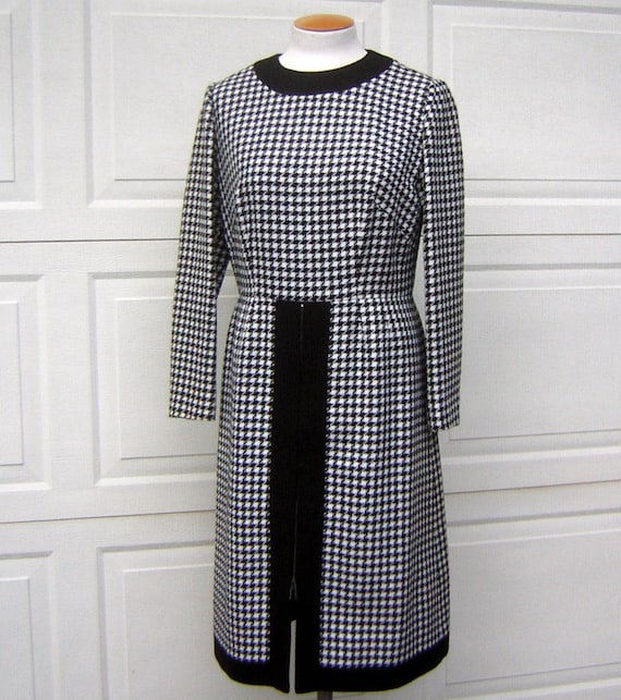 Vintage 60s HOUNDSTOOTH Dress with Matching High … - image 8