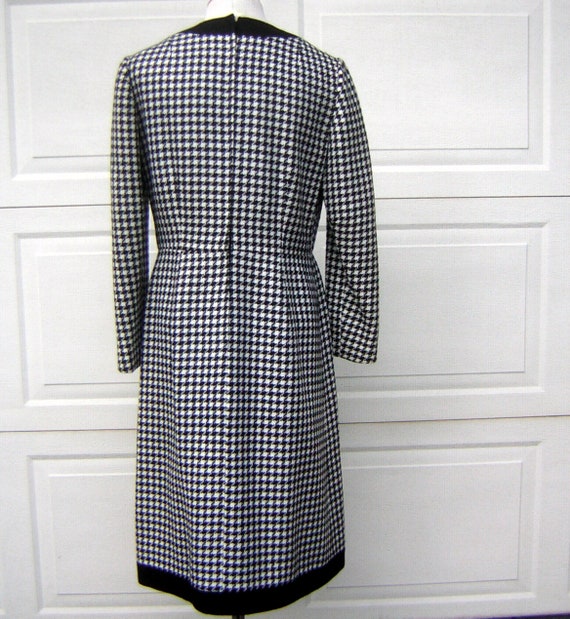 Vintage 60s HOUNDSTOOTH Dress with Matching High … - image 7