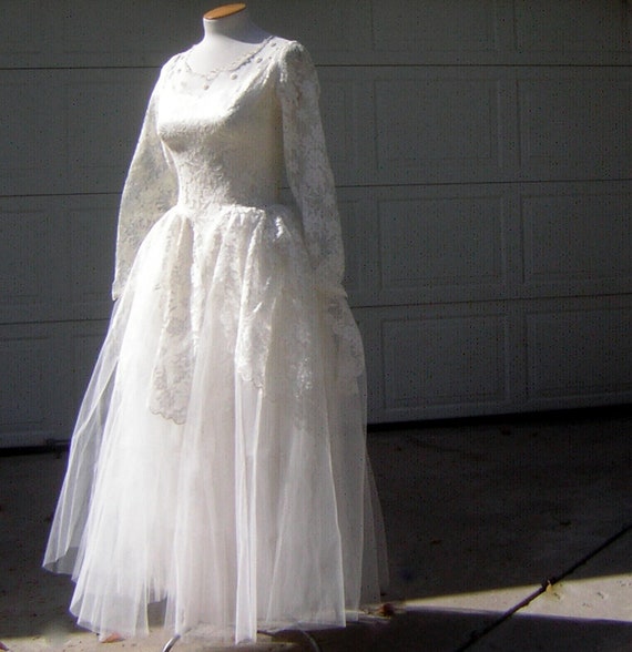 Vintage 50s Wedding Dress Sheer Illusion Bodice G… - image 4