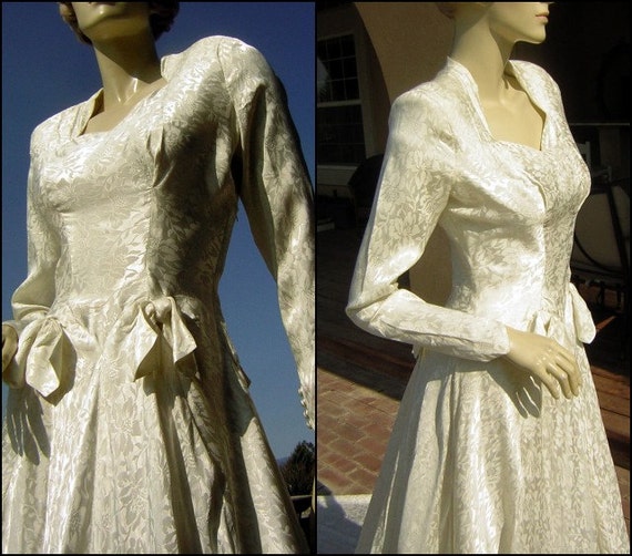 Vintage 30s 40s Wedding Dress Gown Huge Long Trai… - image 4