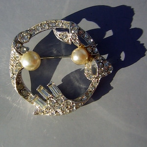Vintage Pin Brosche Strass Kranz Perle Akzente silberfarben - Retro Braut ABSTAND