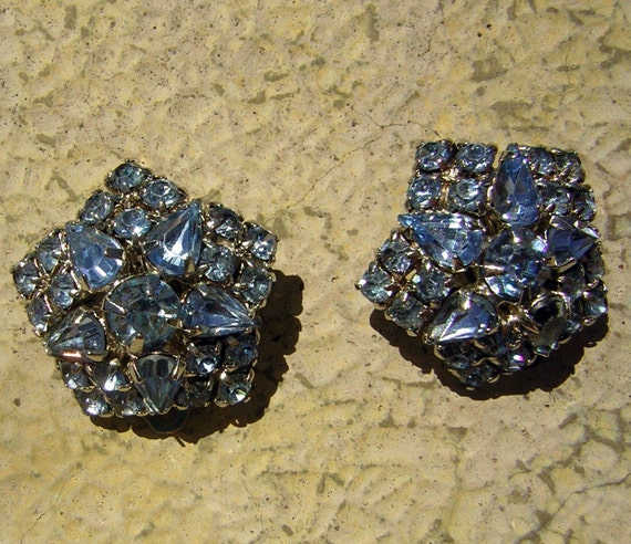 Ice Blue Rhinestone Earrings Clip On - Dazzling  … - image 2