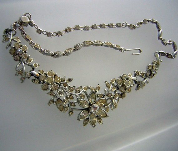 Vintage CORO Rhinestone Necklace, 1950s Floral Vi… - image 1