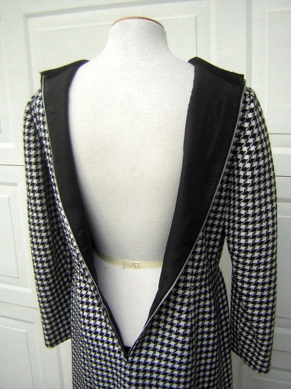 Vintage 60s HOUNDSTOOTH Dress with Matching High … - image 9