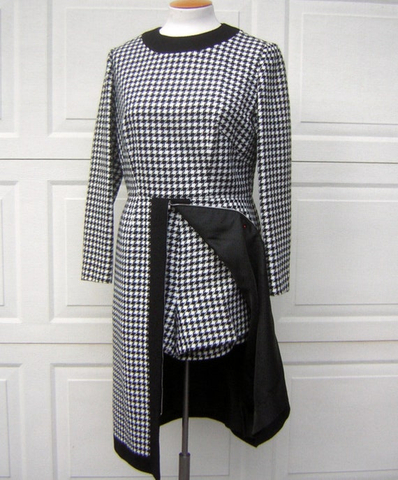 Vintage 60s HOUNDSTOOTH Dress with Matching High … - image 2