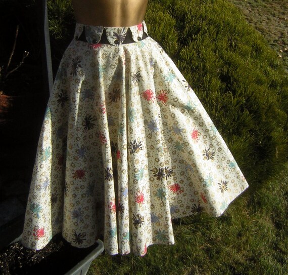 Vintage FULL Circle Skirt 50s Rockabilly Gold Pai… - image 9