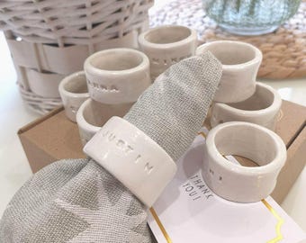 Servilletero de cerámica personalizado: regalo familiar hecho a mano y grabado