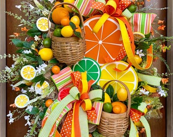 Zomercitruskrans, citroen-sinaasappel-limoenkrans, fruitdeurhanger, helder zomerdecor voordeur, krans citrusmand, dagelijkse zomer