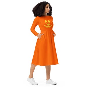 Pumpkin Face - Langärmliges Midikleid mit All-over Print