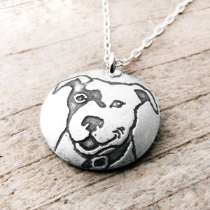 Pit Bull necklace in silver