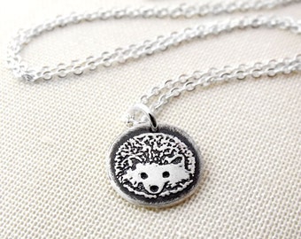 Tiny hedgehog necklace in silver, gift for daughter or mom, cute hedgehog jewelry