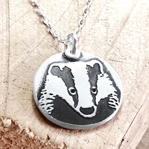 Badger necklace in silver