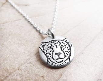 Tiny Cheetah necklace in silver