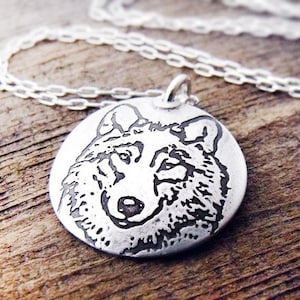 Wolf necklace in silver, Wolfnoot, #Wolfnoot