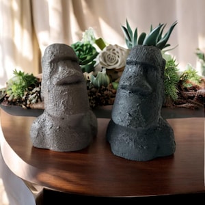 Handmade Concrete Moai Statue Set - Easter Island Inspired Decorative Sculptures, 2-Piece Set (18x12.5 cm), Unique Home Decor, Gift Idea