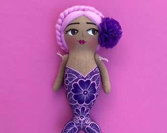 Handmade Mermaid Fairy Doll: Macuilxochitl, Flower Details
