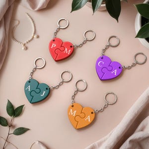 Porte-clé cœur personnalisé | Cœur puzzle avec lettre gravée | Initiales couple | Fête des mères | Cadeau Saint-Valentin | Anniversaire