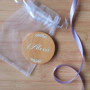 Espejo de madera personalizado con nombre | Espejo de bolsillo | Accesorio de mujer | Regalo para ella | lindo y original