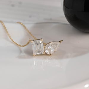 Solid Gold Emerald & Pear Cut Moissanite Pendant Necklace, Toi et Moi Pendant, Gold Chain Necklace, Double Stone Pendant, Birthday Gift Her
