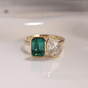 Solid Gold Bezel Lab Emerald & Pear Cut Moissanite Engagement Ring, Toi et Moi Promise Ring, Two Stone Proposal Ring, Birthday Gift for Wife