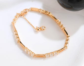 Solid Gold Round Cut Moissanite Chain Bracelet, 16.5cm Bracelet with 2.5cm Decorative Dangle Chain