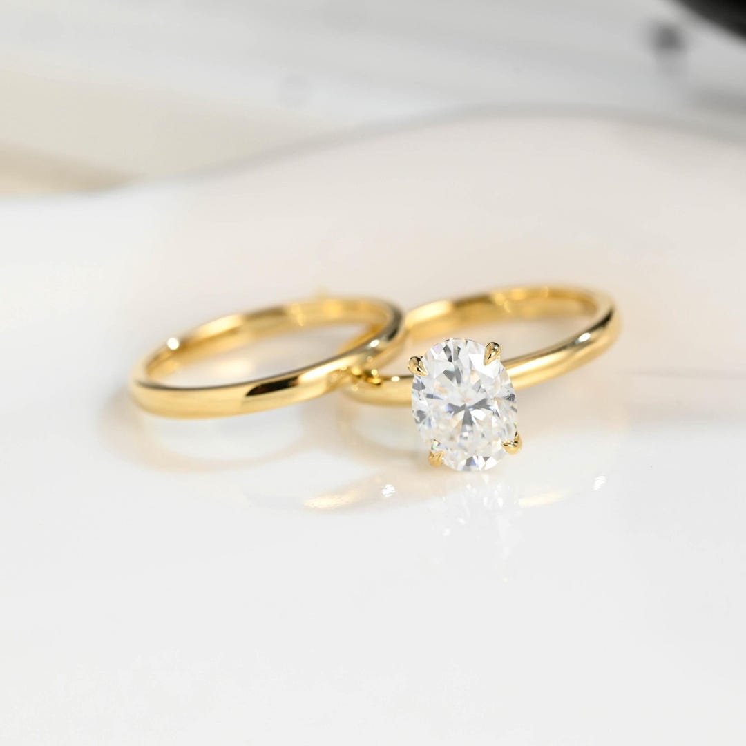 Solid Gold Solitaire Oval Cut Moissanite Engagement Ring Set Tulip Set ...