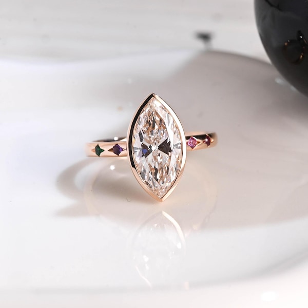 Anillo de compromiso de oro macizo con moissanita talla marquesa, anillo con engaste y anillo de promesa pavé.