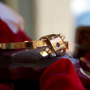 Antikt "Art Nouveau" rosettformat armband i 18k roséguld i utmärkt skick med mikropärlor. GolcondaGioielli