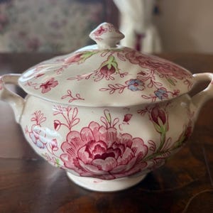 Johnson Brothers Rose Chintz Sugar Bowl with Lid, Vintage English Transferware, Floral Cottagecore Kitchen Decor, Farmhouse China