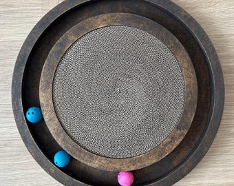 Arranhador redondo para gatos com base de papelão substituível e pista de bolinhas | Brinquedo interativo para gatos | Almofada de arranhar recarregável | Arranhador divertido para gatos
