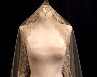 ON SALE- Gold Sand Knee Length Mantilla Veil With Gold Lace