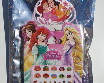 Sac de fête prérempli inspiré de la princesse Disney pour enfants, filles, cadeaux avec bracelet, porte-clés, bonbons. Sacs d'anniversaire mignons