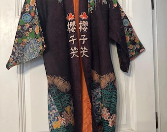 Vintage Japanese Kimono - lovely condition, from 1950s or 1960s!