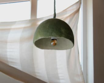 Lámpara colgante de fieltro de lana merino hecha a mano - Half Dome - Modern Organic