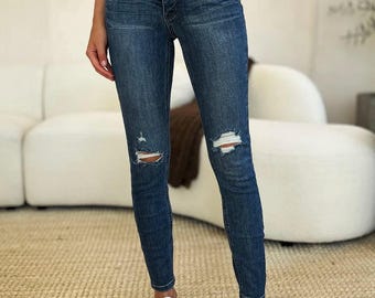 Judy Blue Full Size Mid Taille Distressed Slim Jeans
