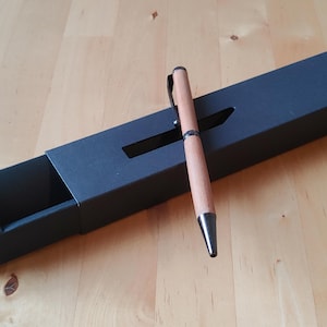 Fijne handgemaakte balpen in een zwarte etui - uniek met oog voor detail 004