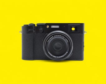 Fotocamera compatta Fujifilm X100VI nera / Condizioni quasi perfette, con scatola, formato APS-C