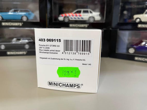 ミニチャンプス ポルシェ 911 GT3 RS 997 1/43 1/43 Porsche 911 (997-2) GT3 RS 3.8 2009 Blue Model Car by