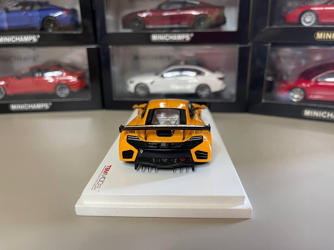 マクラーレン MP4-12C GT3 1:43 TSM イエロー - Etsy 日本