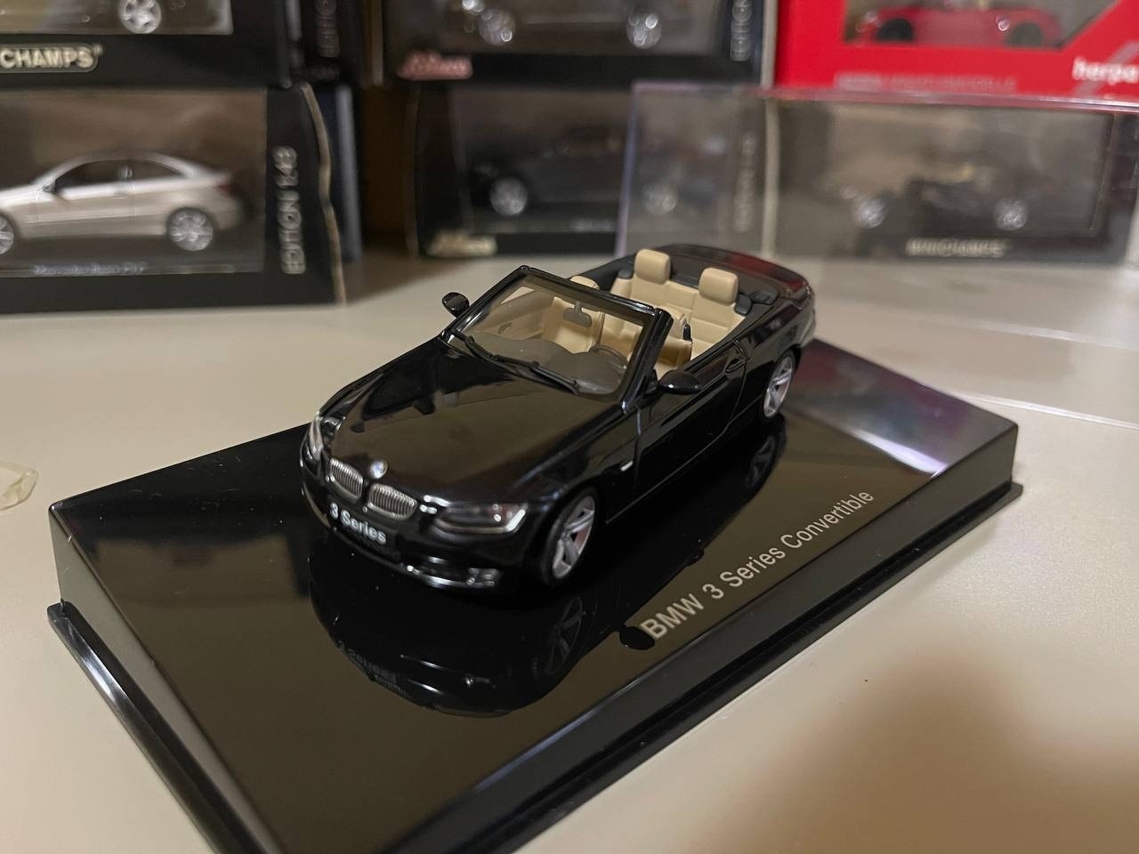 オートアート BMW 3er Cabriolet E90 Autoart 43 1/43 AutoArt BMW 3 Series Converchable Cabulio Minicar White