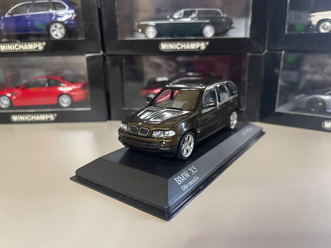 BMW M3 E36, 4p, Bleu métal - MINICHAMPS 870 020301 - 1/87