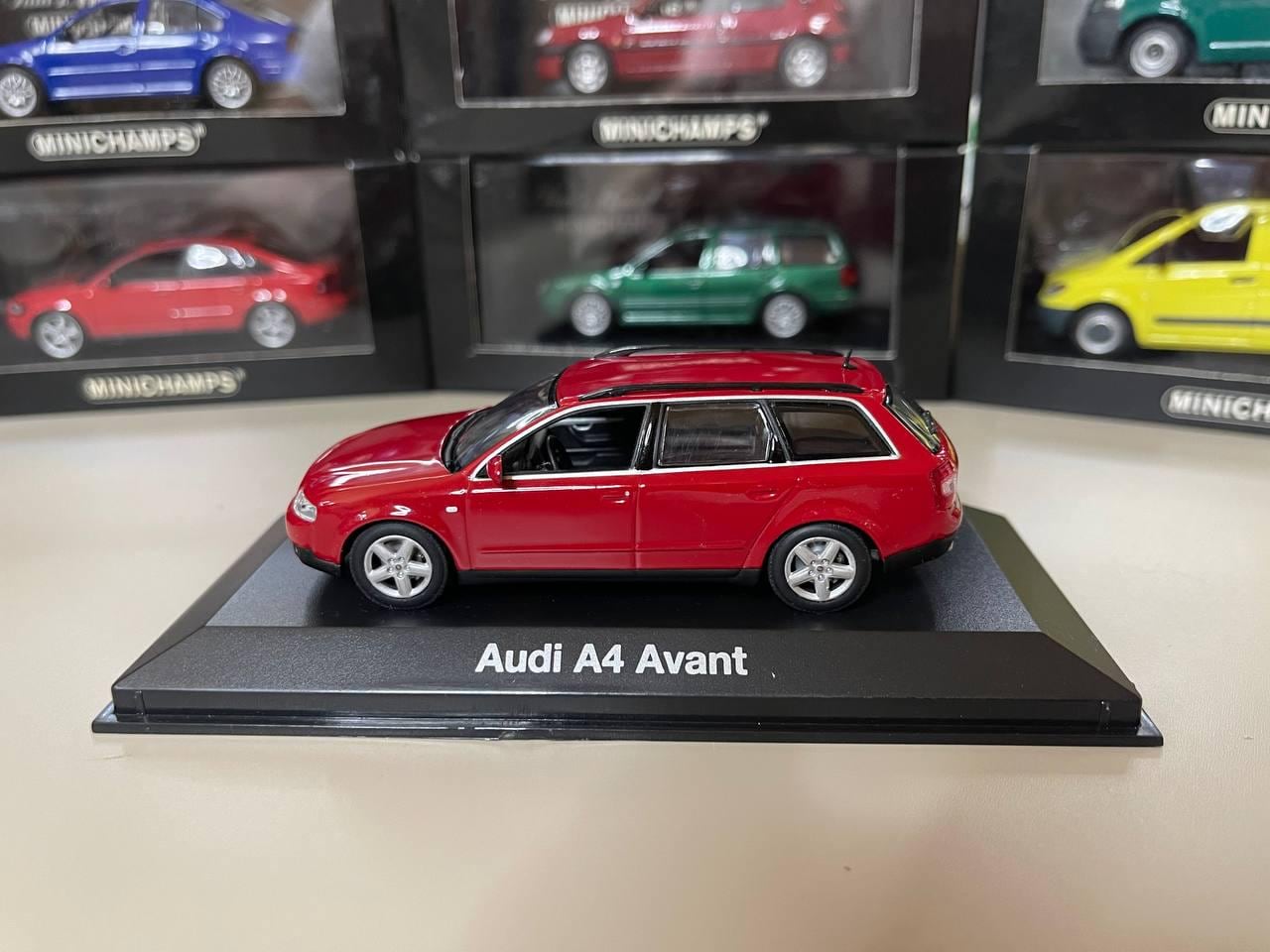 Audi A4 B6 Avant 1:43 Minichamps Red - Etsy