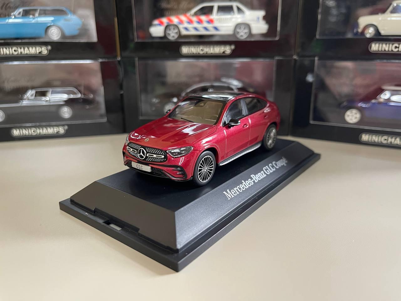 Mercedes-Benz GLC Coupe ミニカー 1/43 1/43 Dealer Edition Mercedes-Benz GLC Coupe (C254) (Graphite