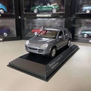 Porsche Cayenne V6 1:43 Minichamps Gray